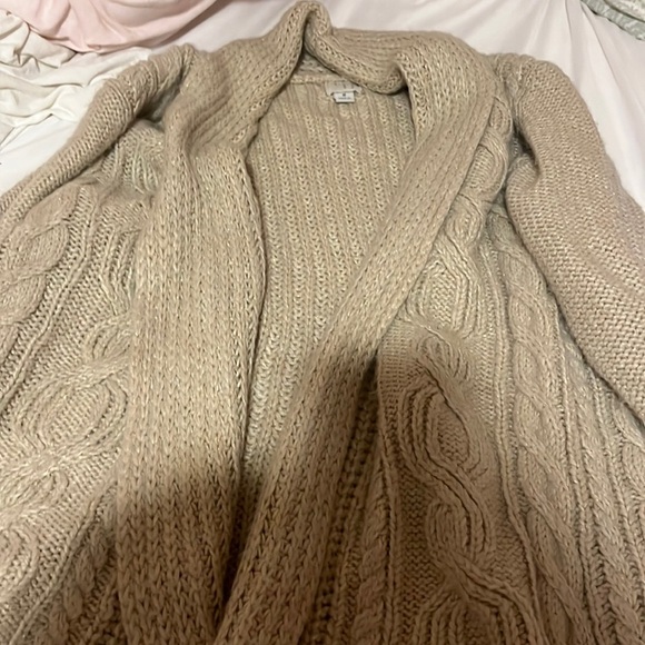 a new day Sweaters - Great new day sweater very little use